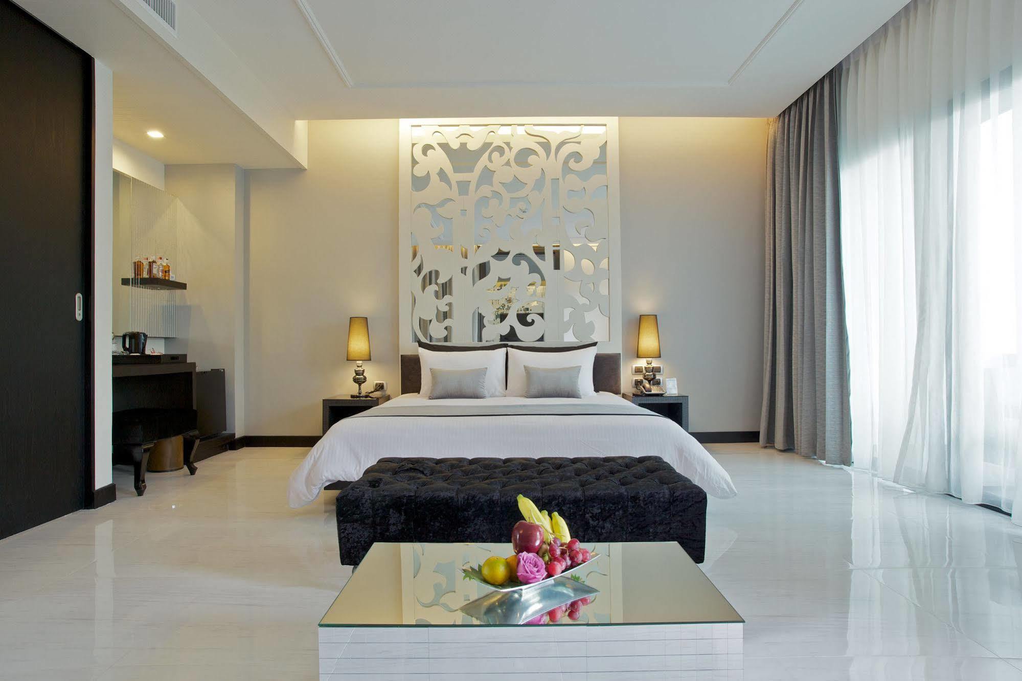 Long Luxury Hotel Pattaya